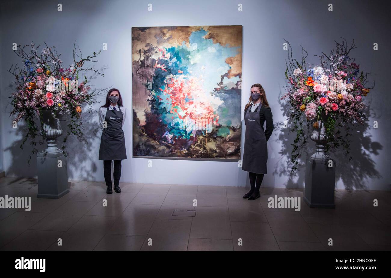 Londra UK 16 Febbraio 2022 Flora Yukhnovich’s Tu vas me faire rougir (mi farete arrossire), come un momento clou contemporaneo nel 20th / 21st secolo: London Evening sale il 1 marzo 2022. Il dipinto si ispira al capolavoro del 18th° secolo di Fragonard, lo Swing, forse il miglior esempio dell'esuberante stile rococò. Flora Yuknovich è considerata una delle stelle nascenti del mondo dell'arte contemporanea Est £250,0000-350,000.Paul Quezada-Neiman/Alamy Live News Foto Stock