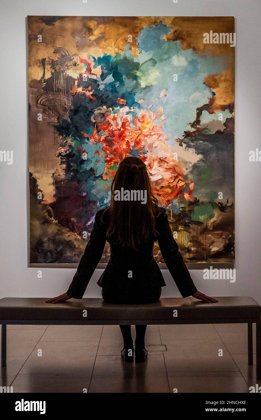 Londra, Regno Unito. 16th Feb 2022. Flora Yukhnovich's Tu vas me faire rougir (mi farete arrossire), come un momento clou contemporaneo all'interno di Christies 20th/21st secolo: London Evening sale il 1 marzo 2022. Flora Yuknovich è considerato una delle stelle nascenti del mondo dell'arte contemporanea e nell'ottobre 2021, il suo dipinto Puits d'amour (Wells of Love) venduto per £910.000, più di 45 volte la sua stima pre-vendita di £20.000. Credit: Guy Bell/Alamy Live News Foto Stock