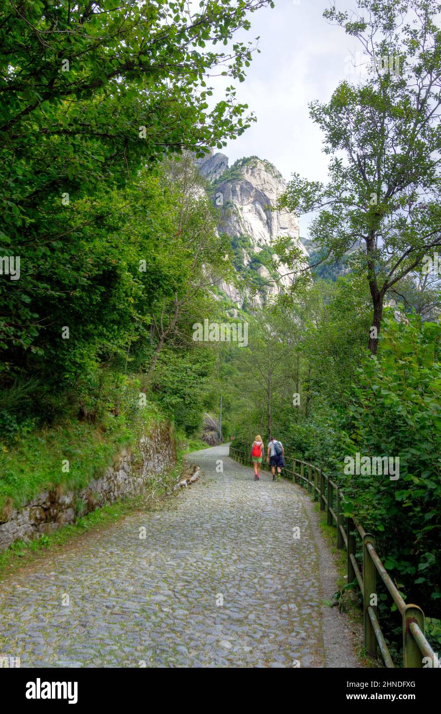 Italia, Lombardia, Valtellina, Val di Mello Foto Stock