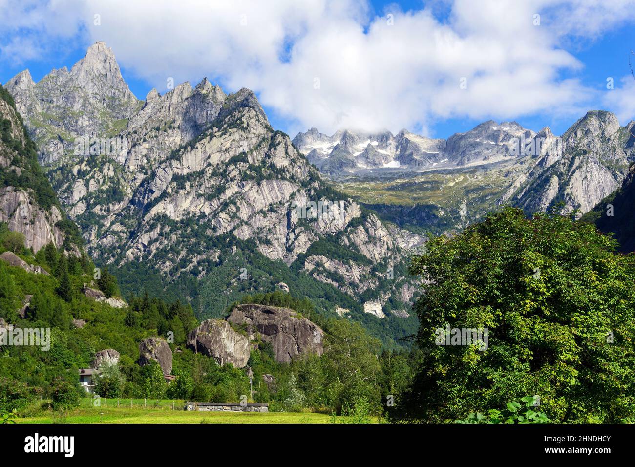 Italia, Lombardia, Valtellina, Val Masino Foto Stock