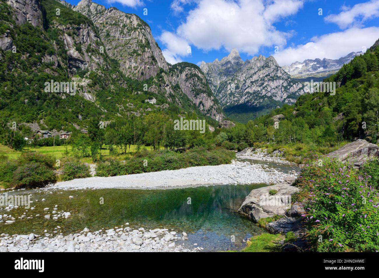 Italia, Lombardia, Valtellina, Val Masino Foto Stock