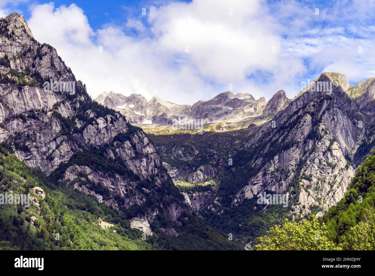 Italia, Lombardia, Valtellina, Val Masino Foto Stock