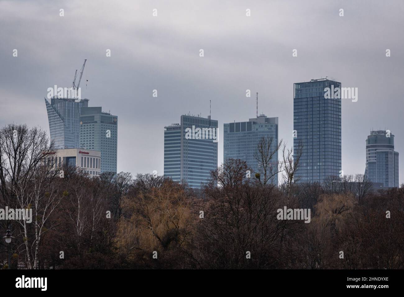 Architettura moderna nel centro di Varsavia, capitale della Polonia Foto Stock