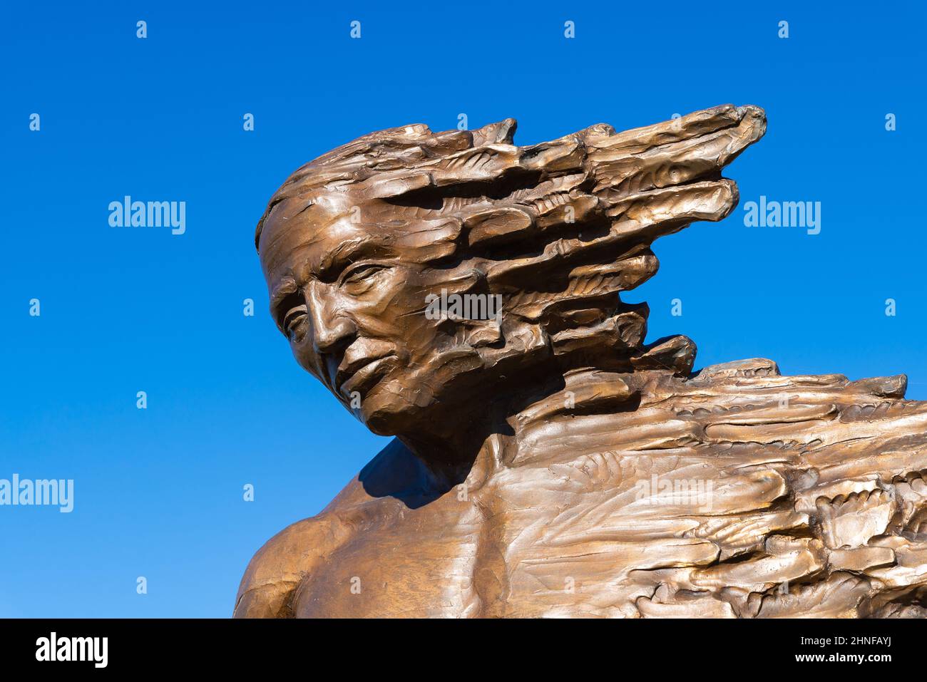 Rock Falls, Illinois - Stati Uniti - 30th novembre 2021: Scultura 'il tempo passa' di David Zahn in Sculpture Park in una bella giornata di sole. Foto Stock