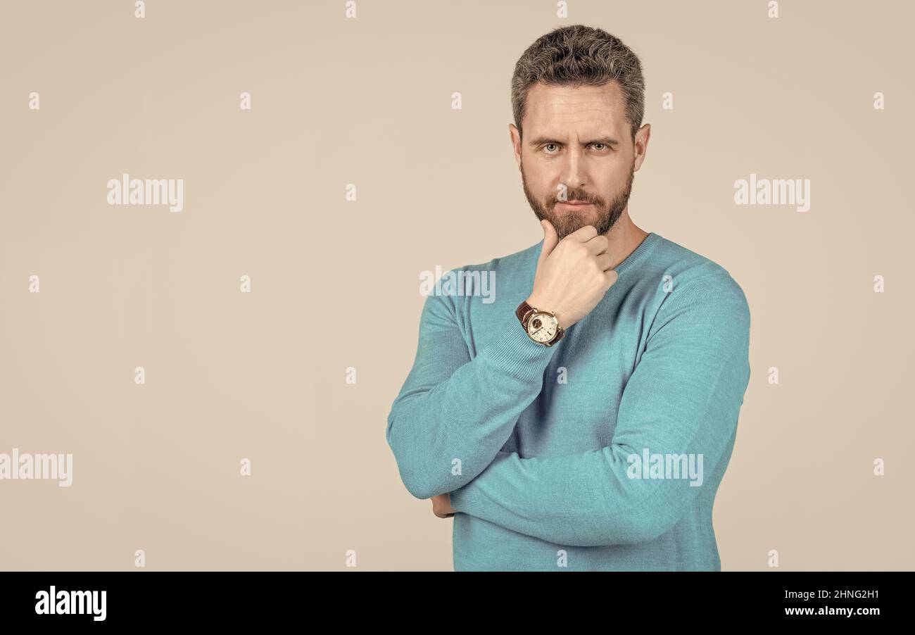 uomo di successo. copia spazio. stile di bellezza uomo. moda maschile casual. Foto Stock