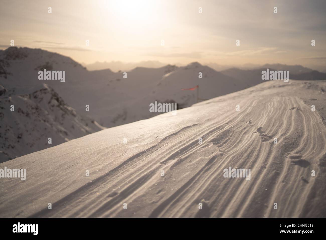 Piste innevate - il tempo perfetto per una gita in montagna per sciare Foto Stock