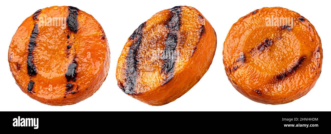 Carota alla griglia isolata su sfondo bianco Foto Stock