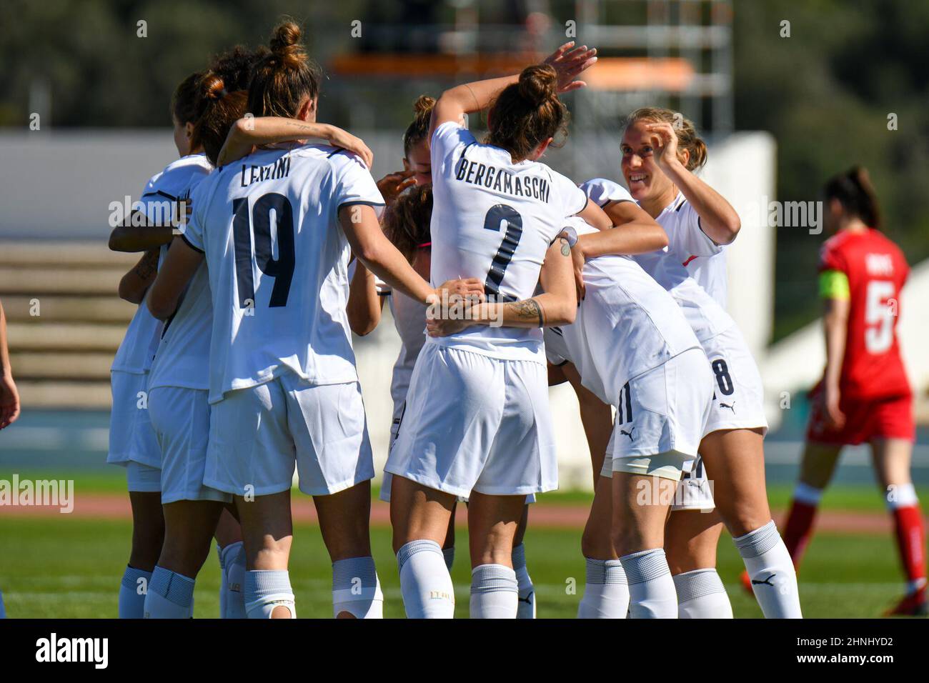 Lagos, Portogallo. 16th feb, 2022. Esultanza nazionale femminile italiana.durante la Coppa Algarve 2022 - Danimarca vs Italia. Italia vince il 1-0. (Credit Image: © Andrea Amato/Pacific Press via ZUMA Press Wire) Foto Stock