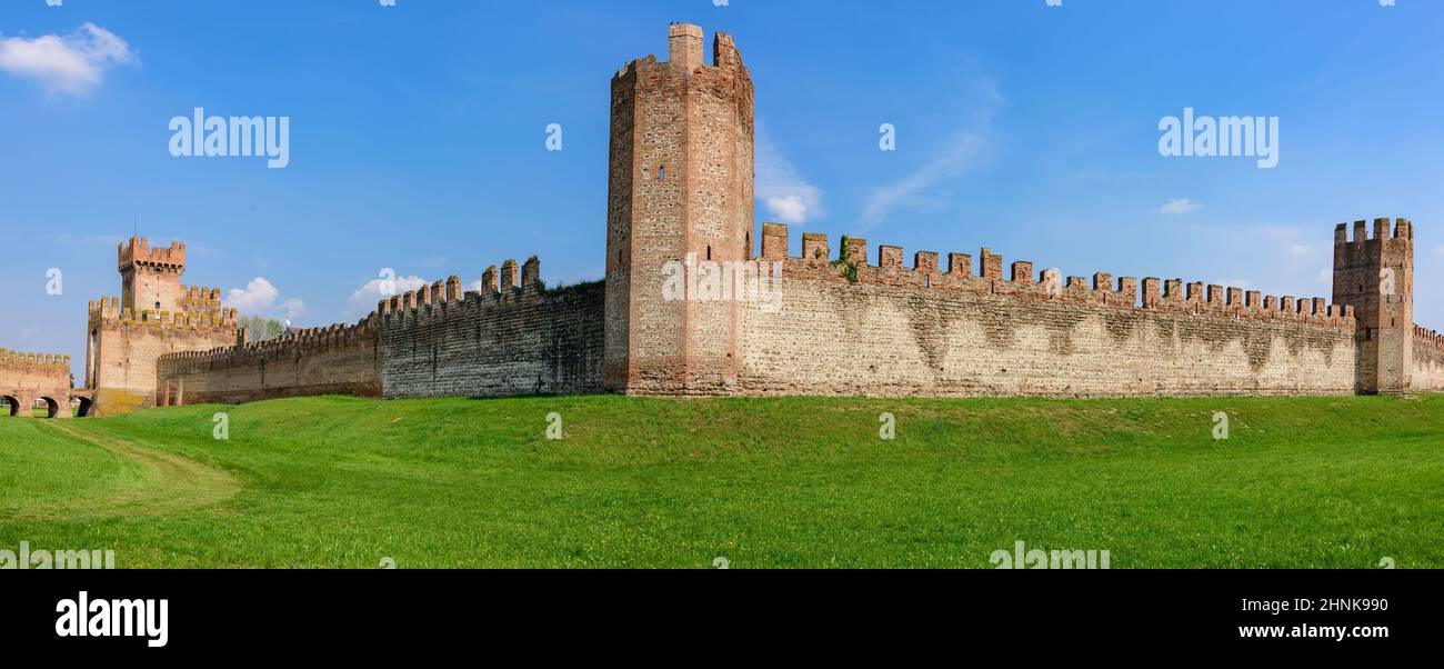 Le mura della città di Montagnana Foto Stock