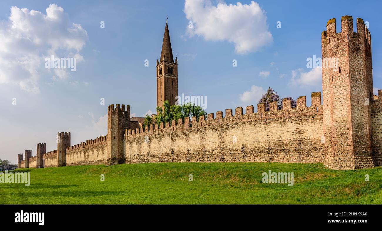 Le mura della città di Montagnana Foto Stock