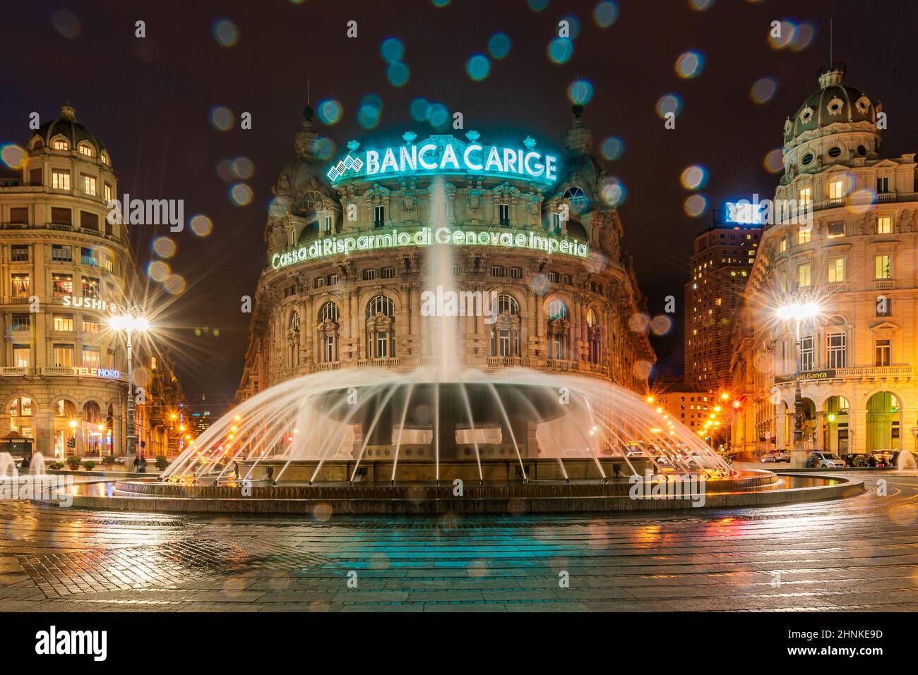 Piazza De Ferrari a Genova di notte Foto Stock