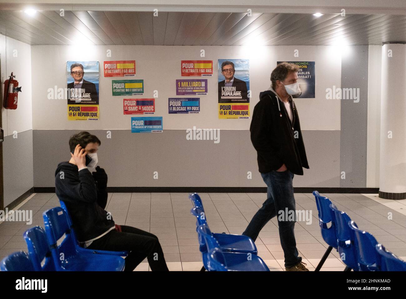 Francia, Bretagna, Ploufragan il 2022-02-10. Nell'ambito della campagna di Jean-Luc Melenchon per le elezioni presidenziali, Francia Insoumise riunione a Ploufr Foto Stock