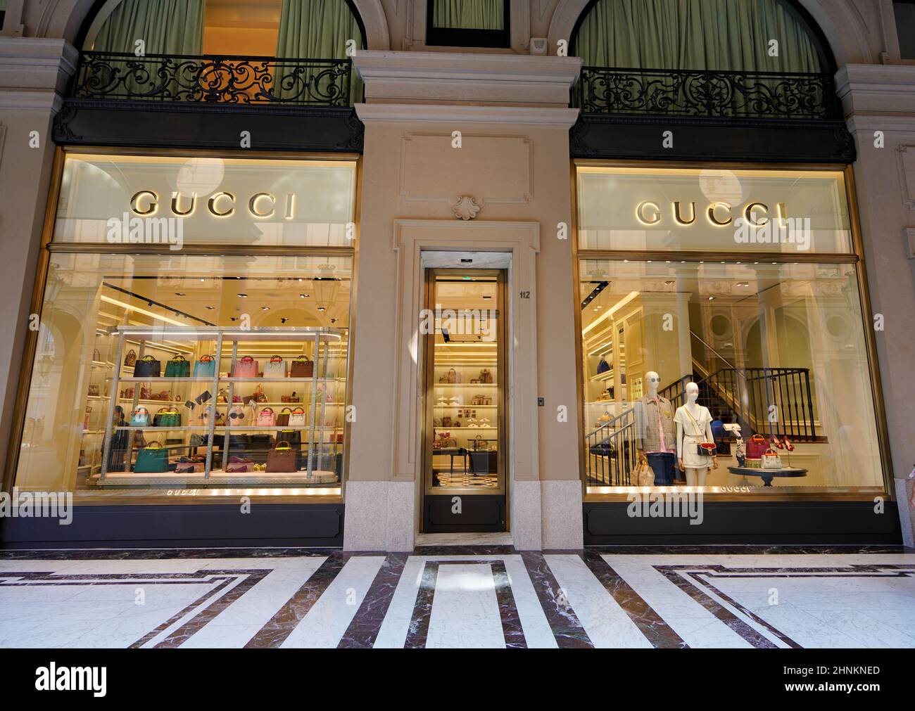 Gucci outlet borse immagini e fotografie stock ad alta risoluzione