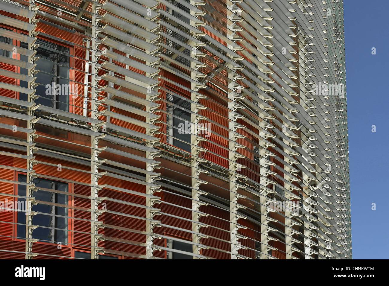 Torre Glories, moderno grattacielo in vetro. Progettato dall'architetto francese Jean Nouvel a Barcellona, Spagna. Foto Stock