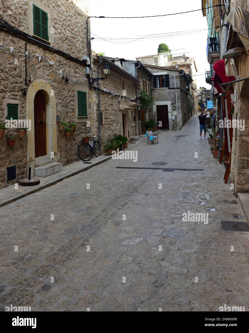 Un vicolo a Valldemossa, Maiorca, Spagna Foto Stock