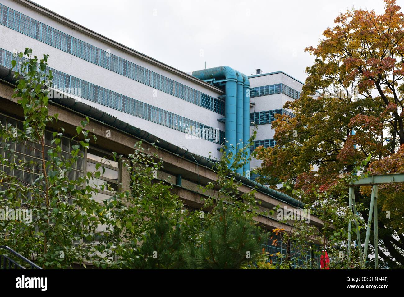Die ehemalige Tabakfabrik a Linz, jetzt ein Zentrum Kreativwirtschaft, Digitalisierung und Start-ups, Oberösterreich, Österreich, Europa - l'ex fabbrica di tabacco a Linz, oggi centro di industrie creative, digitalizzazione e start-up, Upper Austr Foto Stock