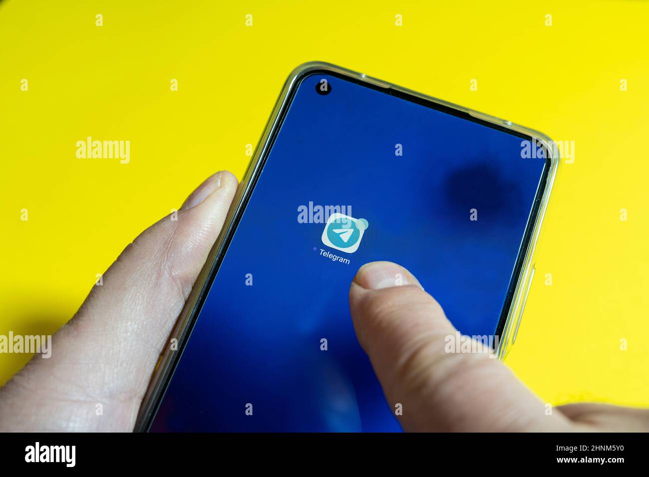 Fare clic sull'app telegramma Foto Stock