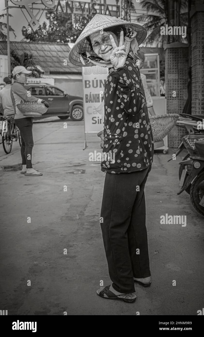 28th maggio 2016, Vietnam, Nha-Trang, ritratto di donna sorridente Foto Stock