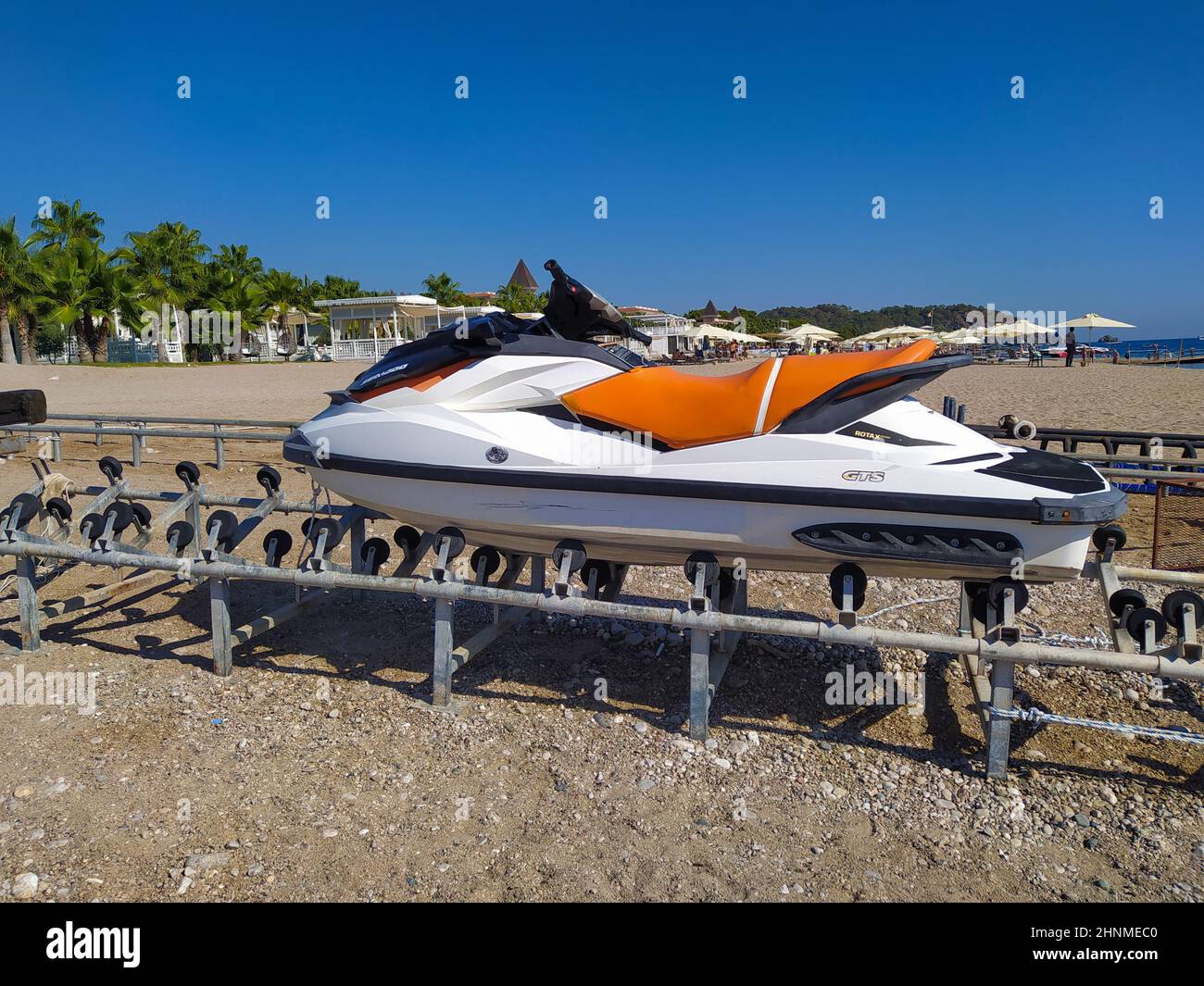Tekirova, Antalya, Turchia - 11 maggio 2021: Logo Rotax XPS dal lato di una moto d'acqua personale o moto d'acqua. Foto Stock