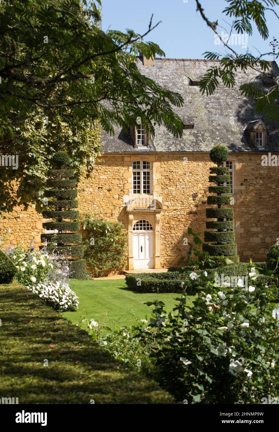 La pittoresca Jardins du Manoir d Eyrignac in Dordogne. Francia Foto Stock