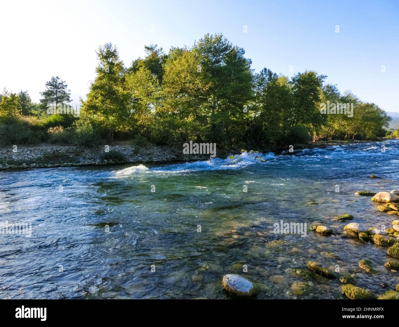 Rafting sulle rapide del fiume Manavgat a Koprulu Canyon, Turchia. Foto Stock