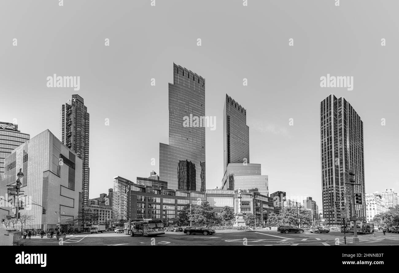 streetview a columbus Square visto da Cental Park, New York con la torre Trump Foto Stock