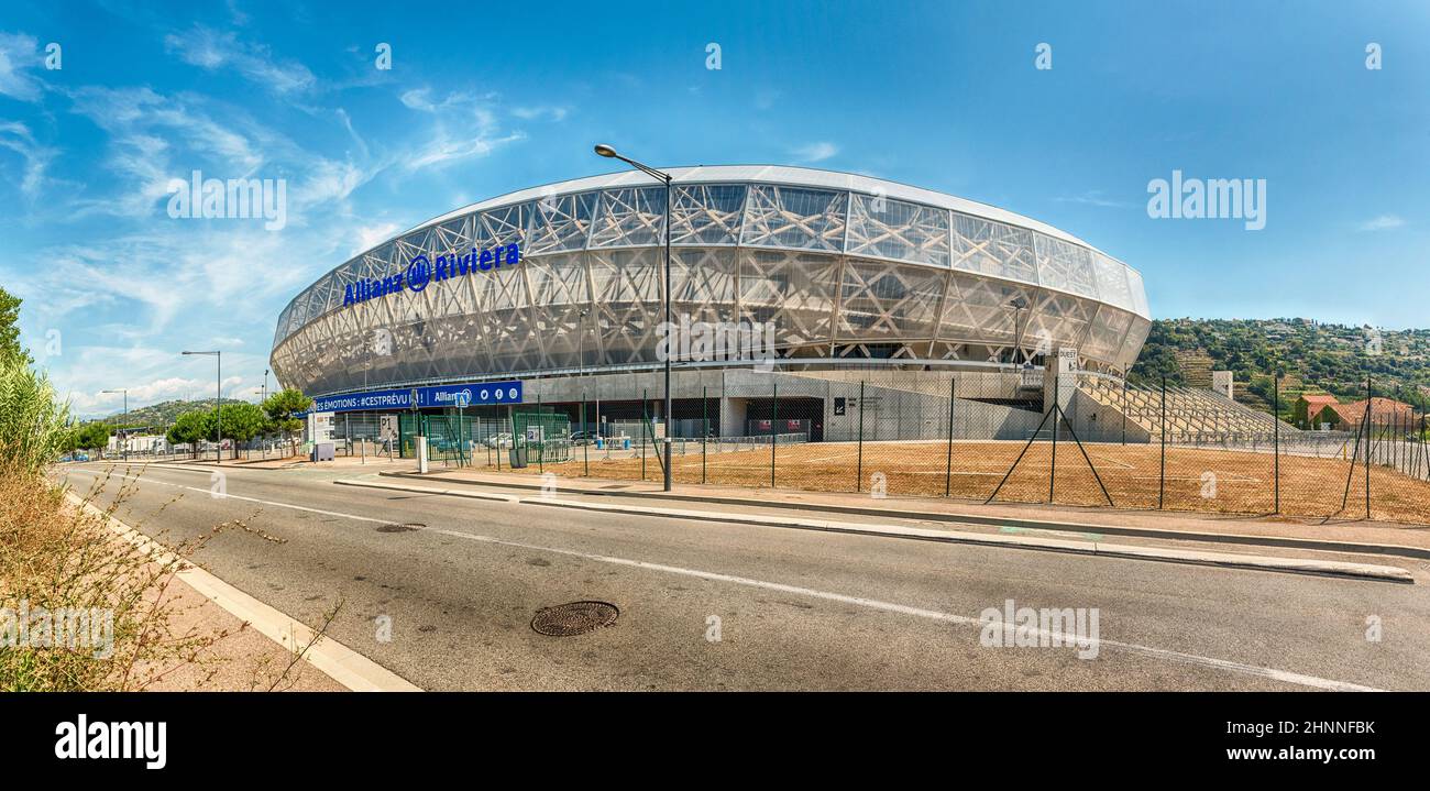 Vista esterna dello stadio Allianz Riviera Stade de Nice, Francia Foto  stock - Alamy