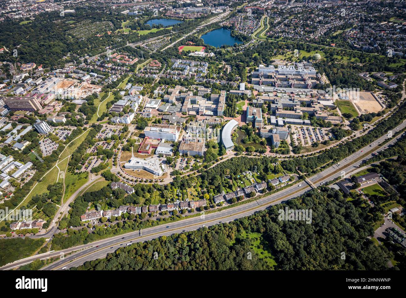 Vista aerea, Heinrich Heine University nel distretto di Bilk di Düsseldorf, Renania settentrionale-Vestfalia, Germania, istruzione, istituto educativo Foto Stock