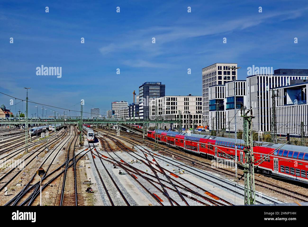 Monaco, Baviera, binari ferroviari, nuova area di sviluppo Arnulf-Park, uffici, Europa, viaggio Foto Stock