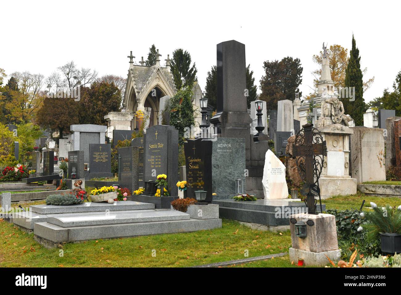 Friedhof Grinzing a Vienna, Österreich, Europa - Cimitero di Grinzing a Vienna, Austria, Europa Foto Stock