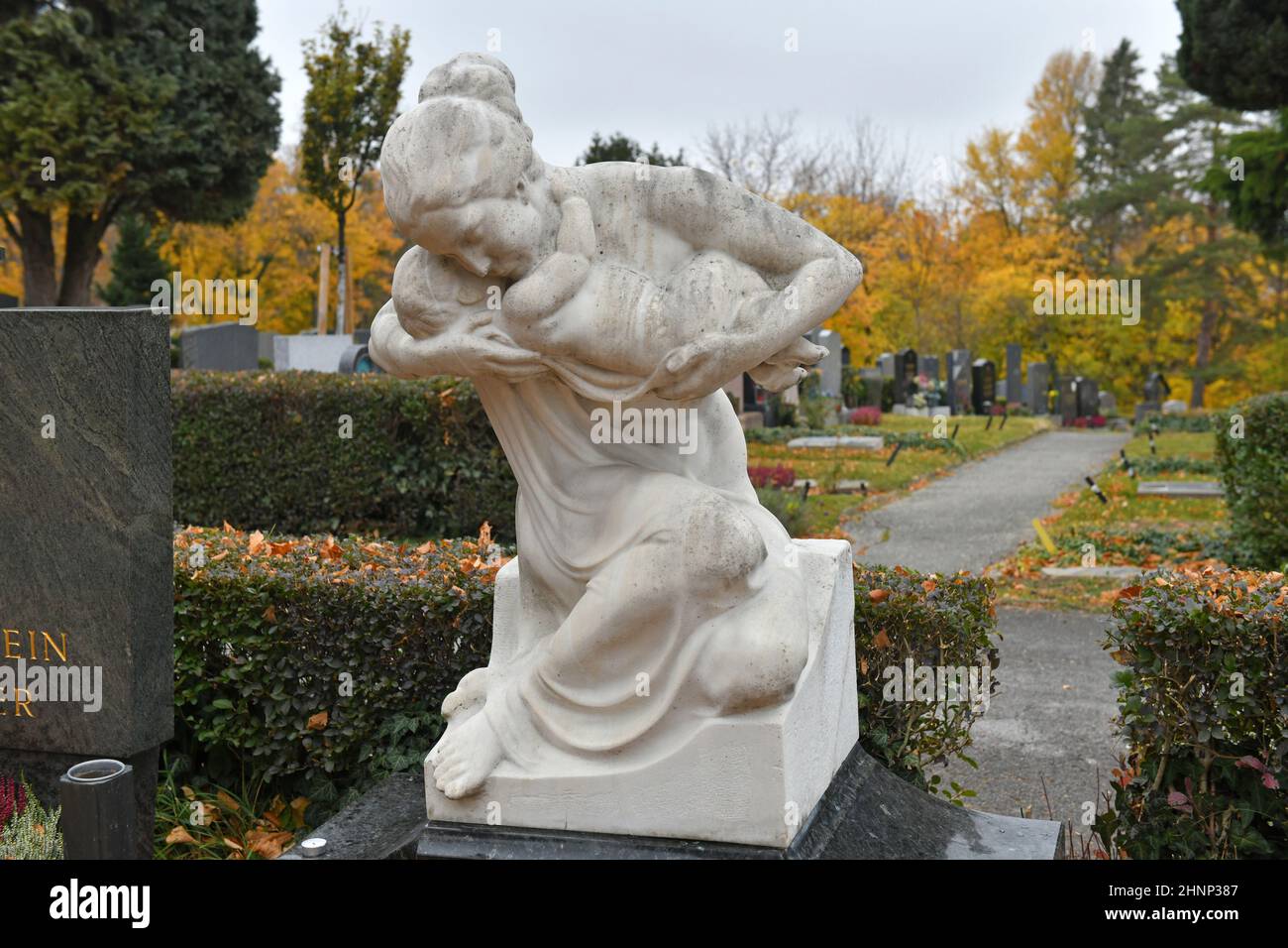 Friedhof Grinzing a Vienna, Österreich, Europa - Cimitero di Grinzing a Vienna, Austria, Europa Foto Stock