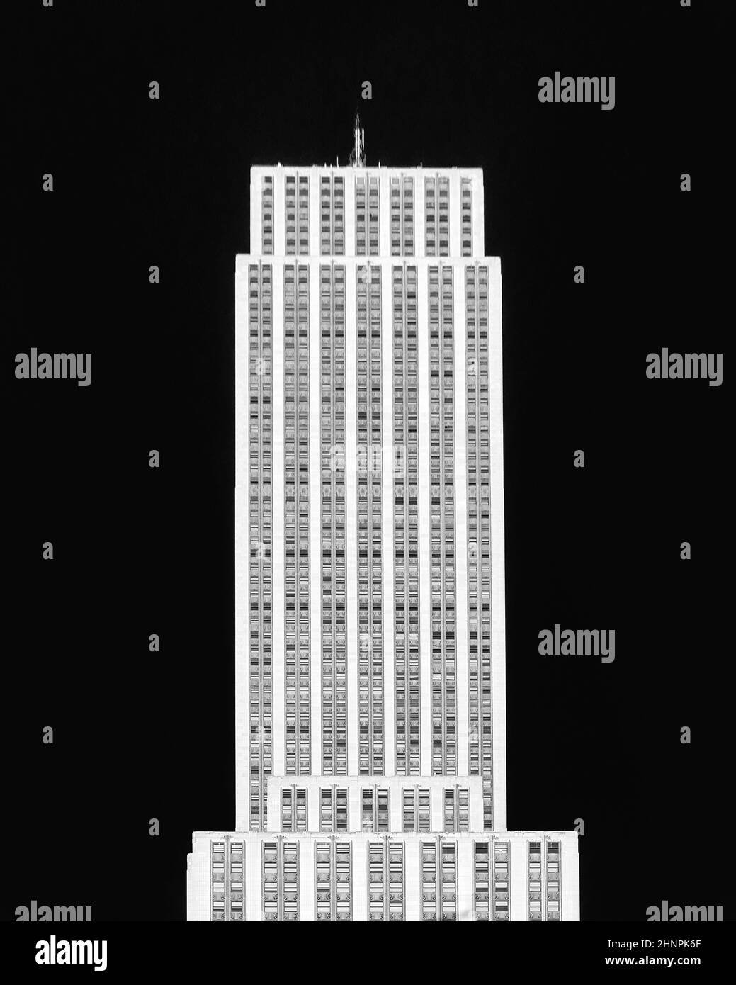 Vista dell'Empire state Building dal livello della strada Foto Stock