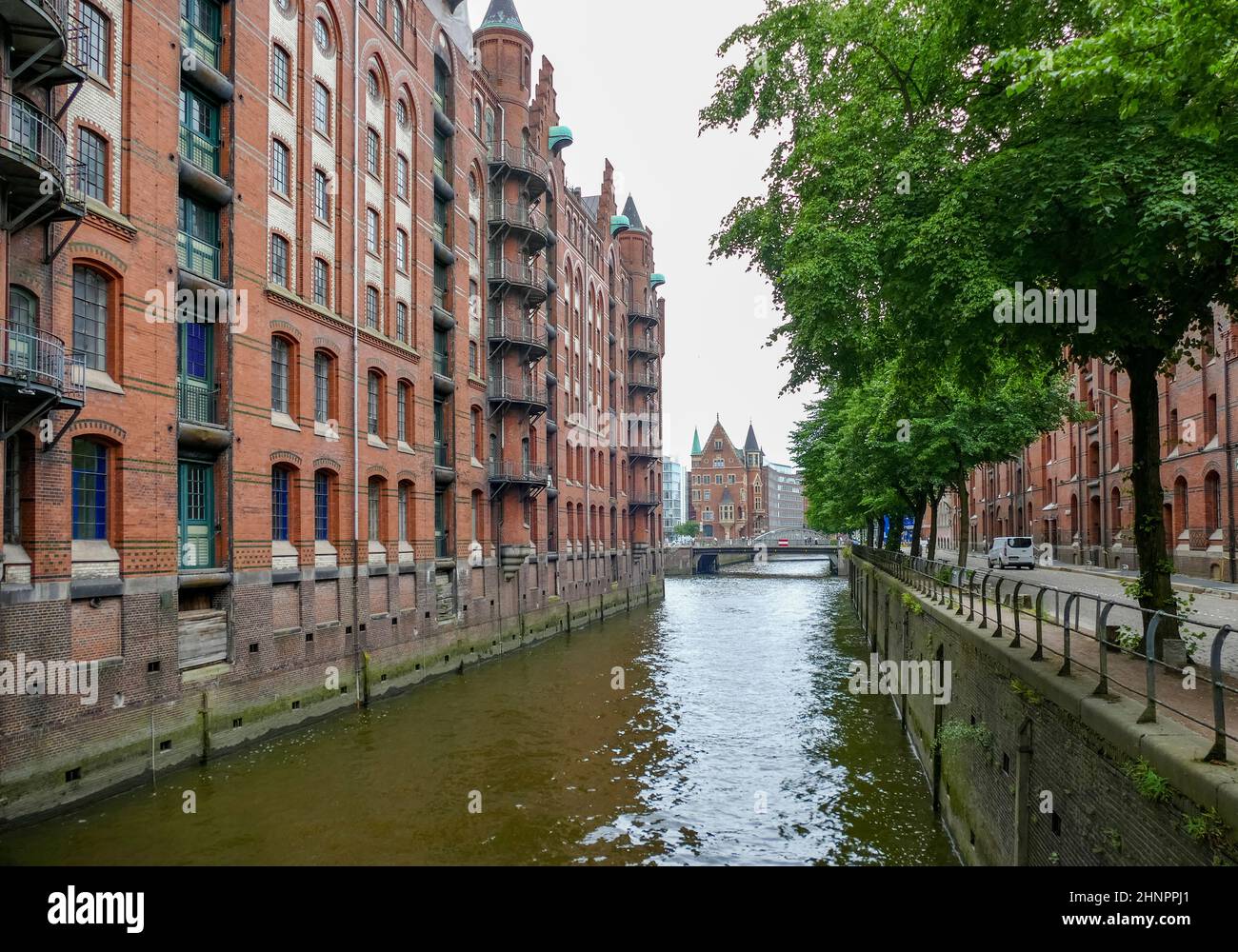 Impressione della Speicherstadt, un quartiere storico dei magazzini di Amburgo, Germania Foto Stock