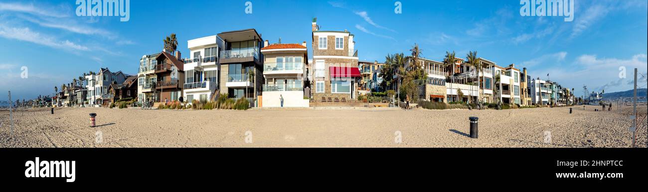 Case panoramiche sulla spiaggia di Manhattan, USA, vicino a Los Angeles Foto Stock