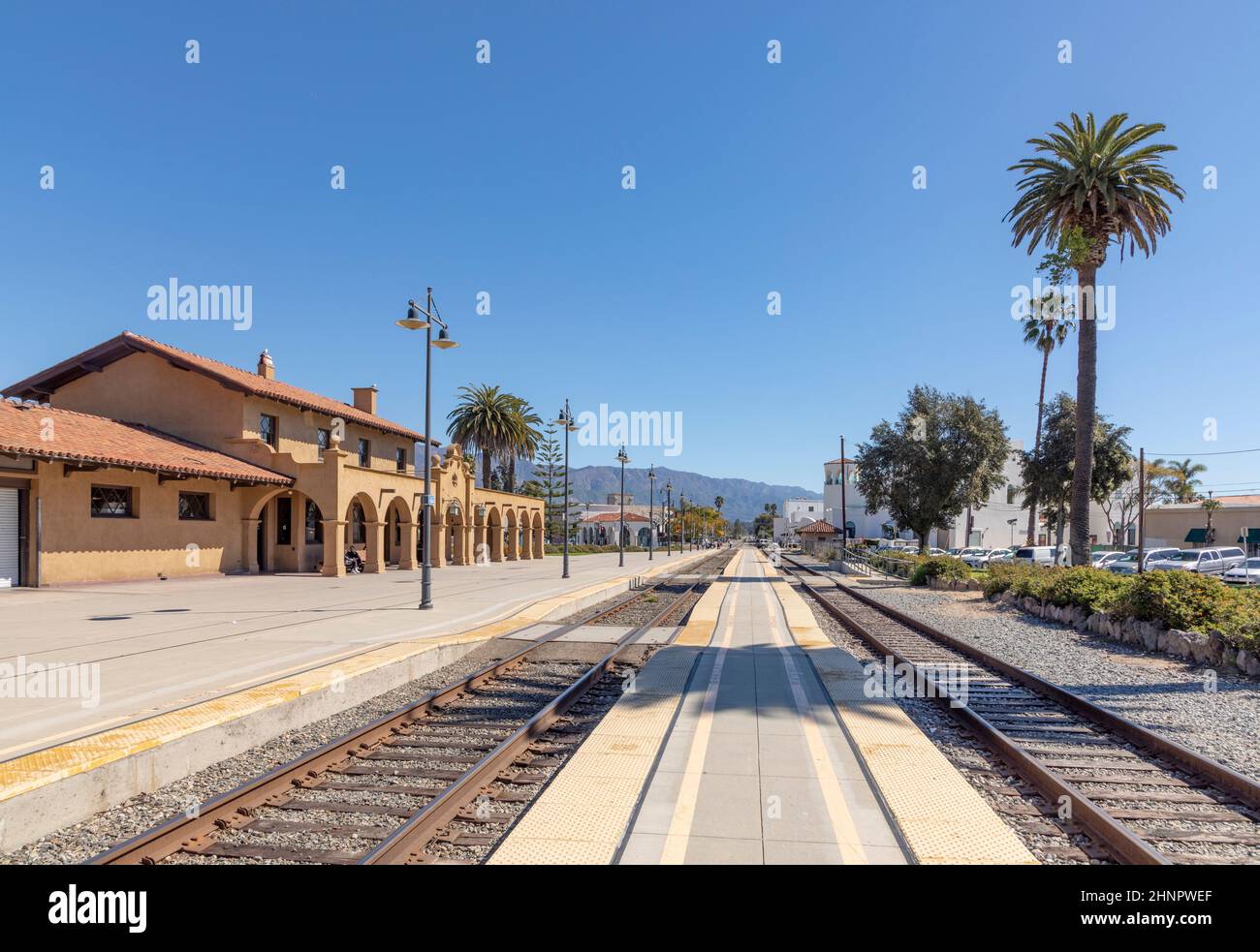 Stazione ferroviaria di Santa Barbara costruita in stile Missione Foto Stock