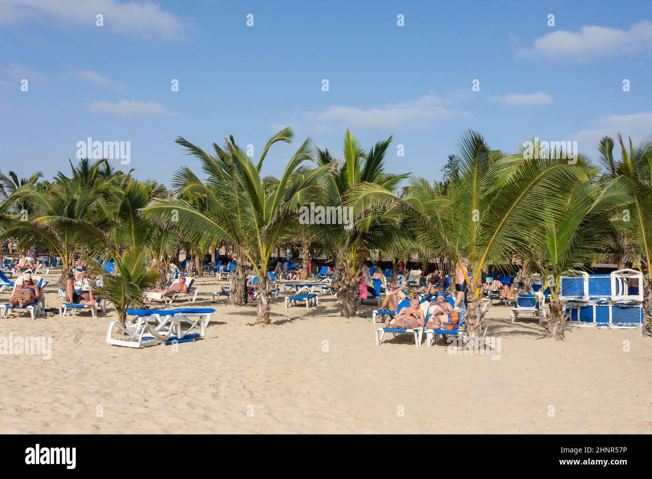 Vista sulla spiaggia, Rui Funana Hotel, Santa Maria, SAL, República de Cabo (Capo Verde) Foto Stock