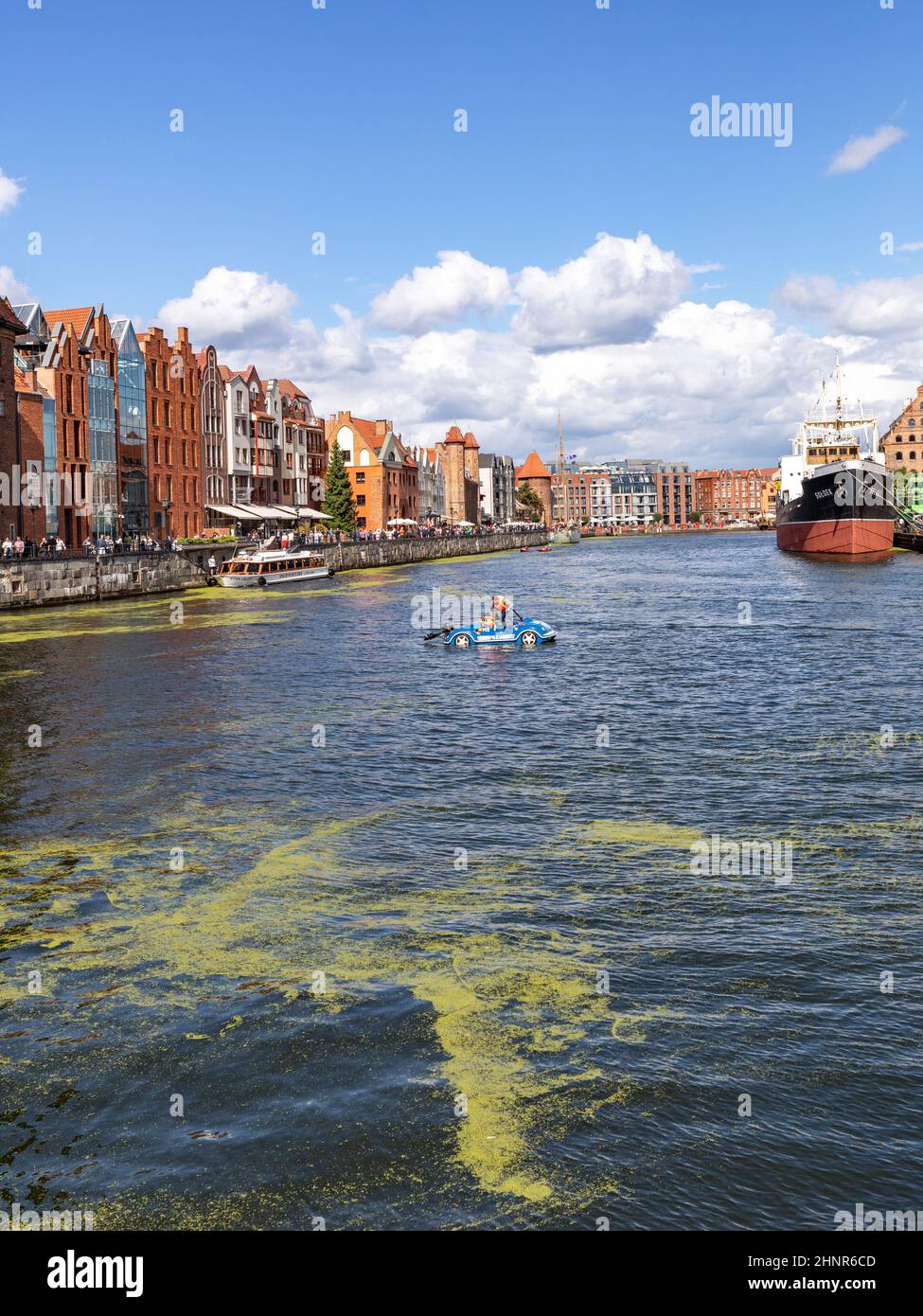 Gdansk, Città Vecchia - edifici storici sulle rive del fiume Motlawa, Polonia Foto Stock