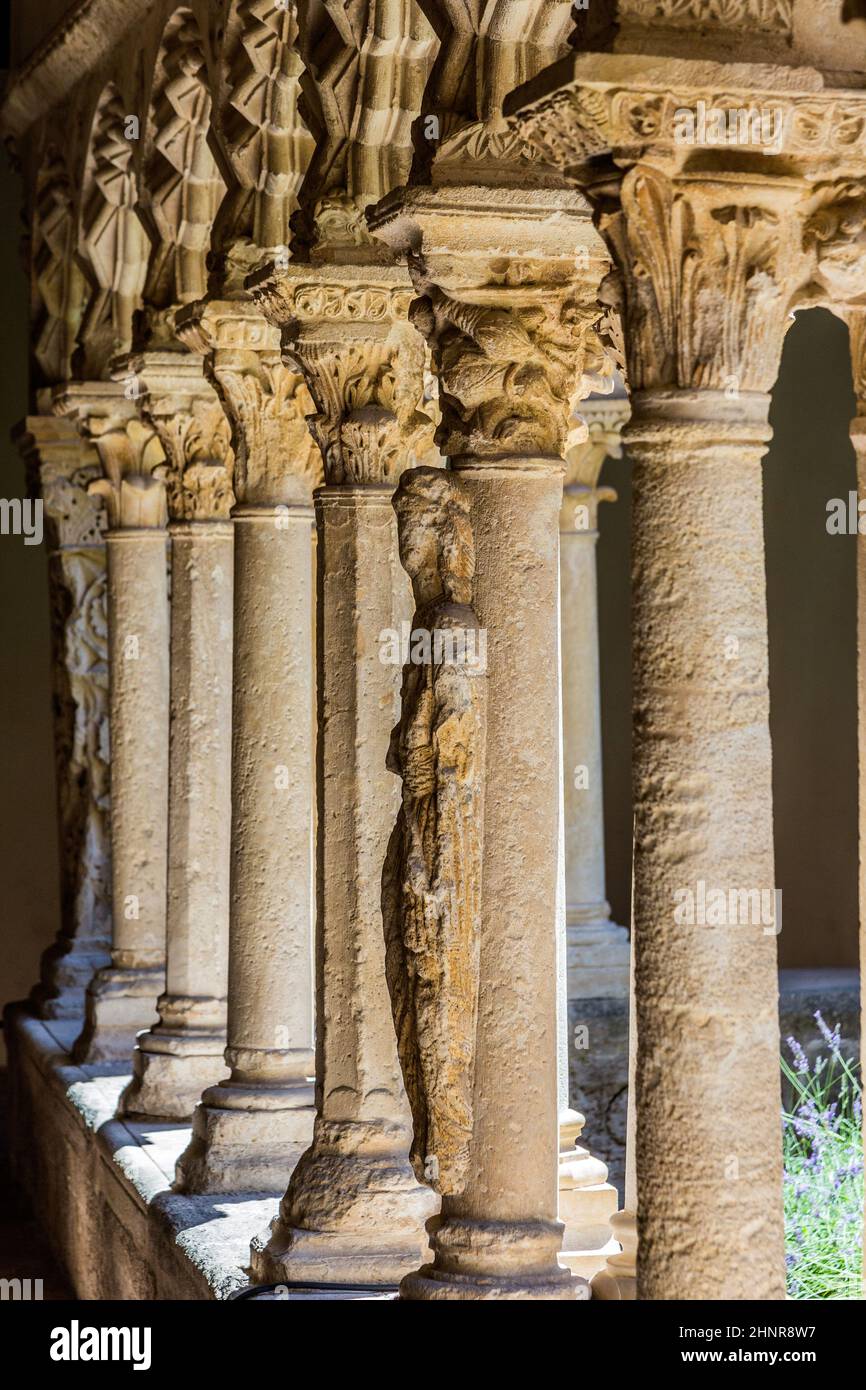 Chiostro della Cattedrale di Aix-en-Provence Foto Stock