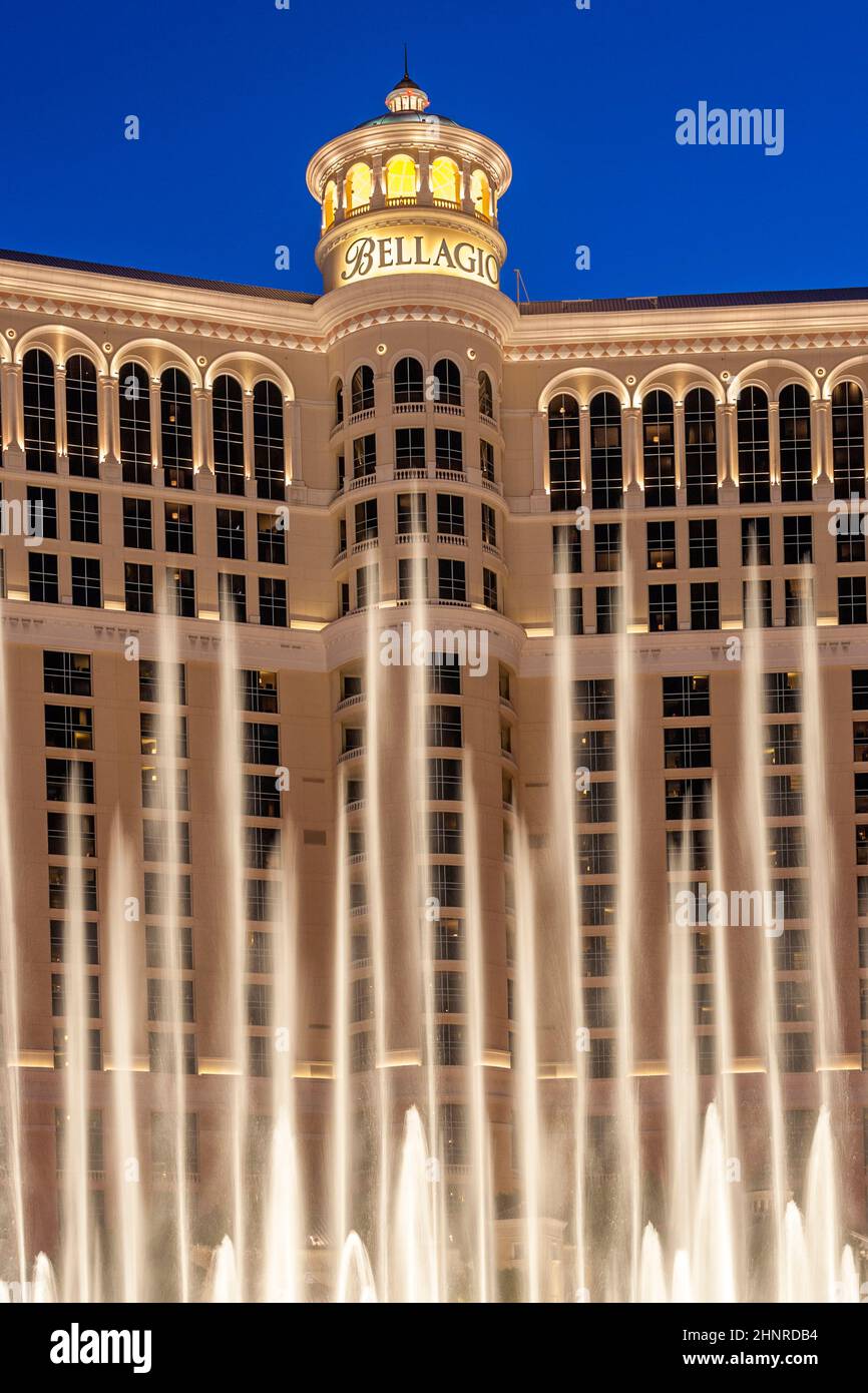 Famoso Bellagio Hotel con giochi d'acqua a Las Vegas Foto Stock