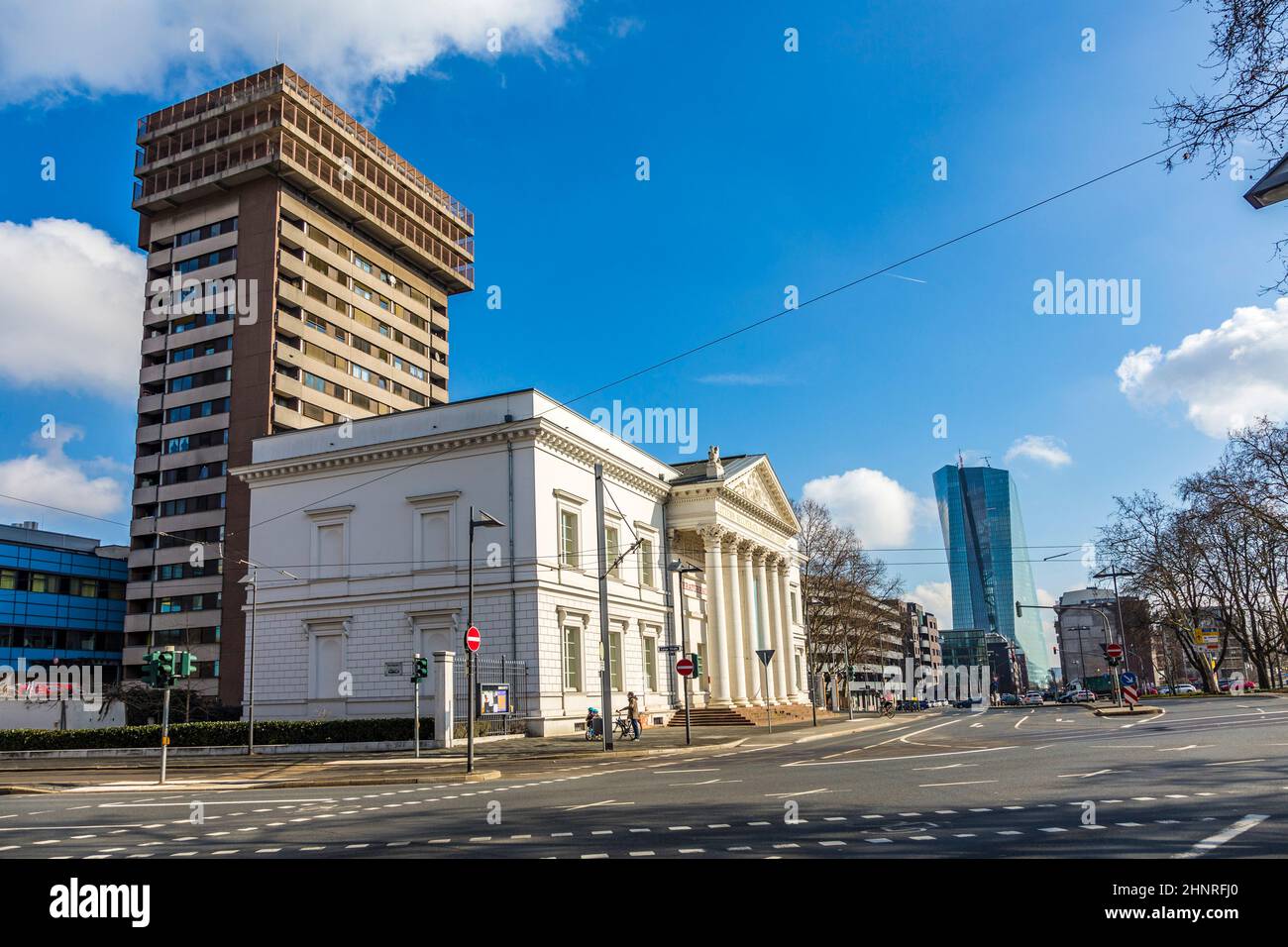 Colonne della Literaturhaus a Francoforte, Germania Foto Stock