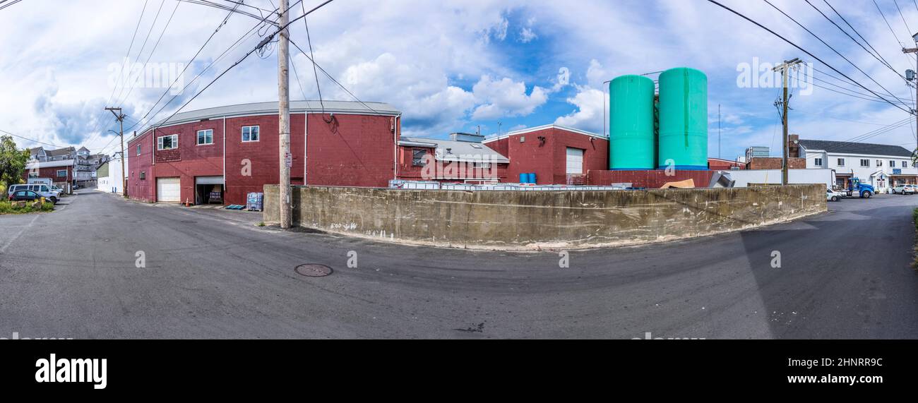 Grandi sale nell'area del porto per l'industria della pesca dell'aragosta a Gloucester Foto Stock