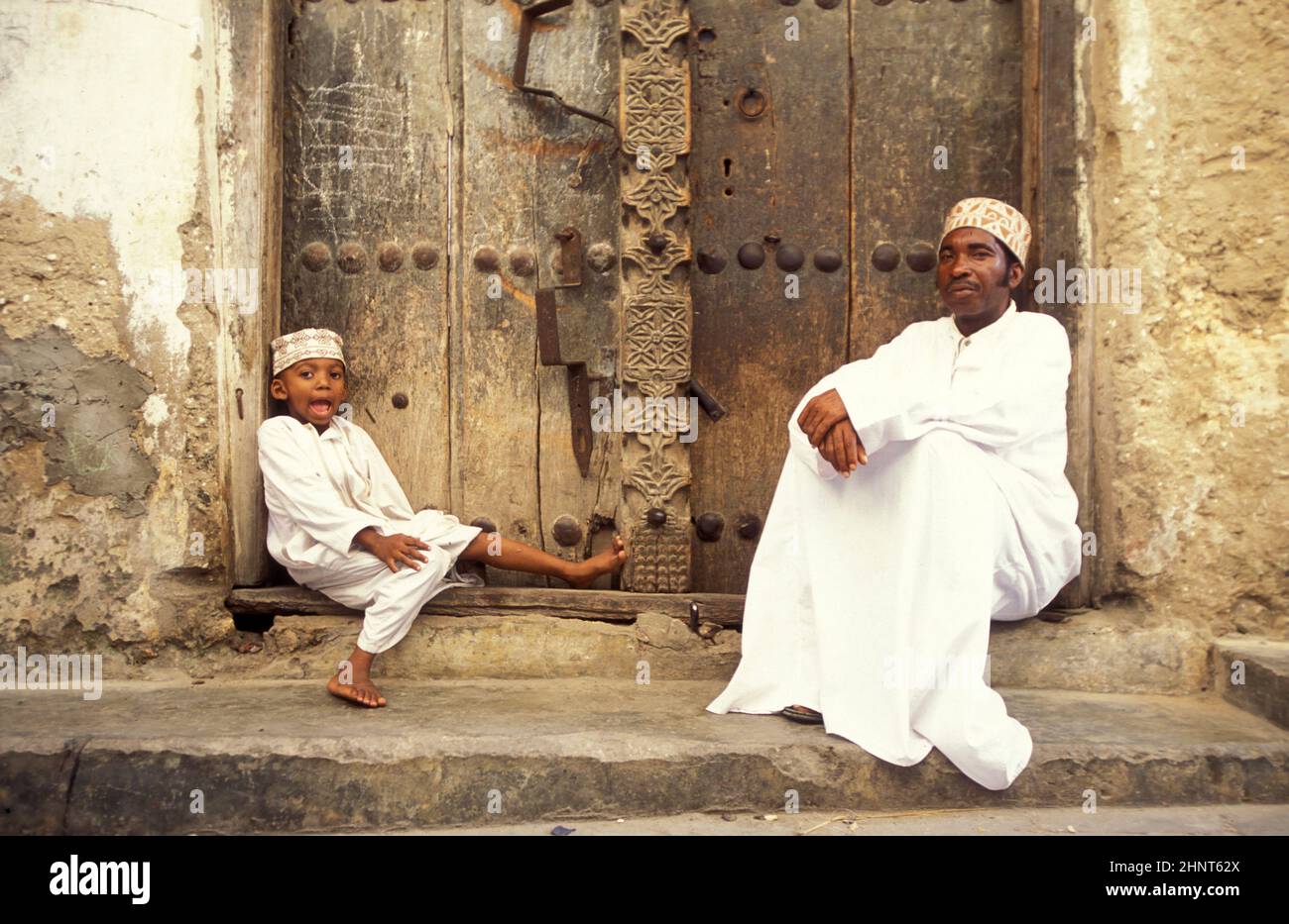 ZANZIBAR CITTÀ DI PIETRA PERSONE Foto Stock