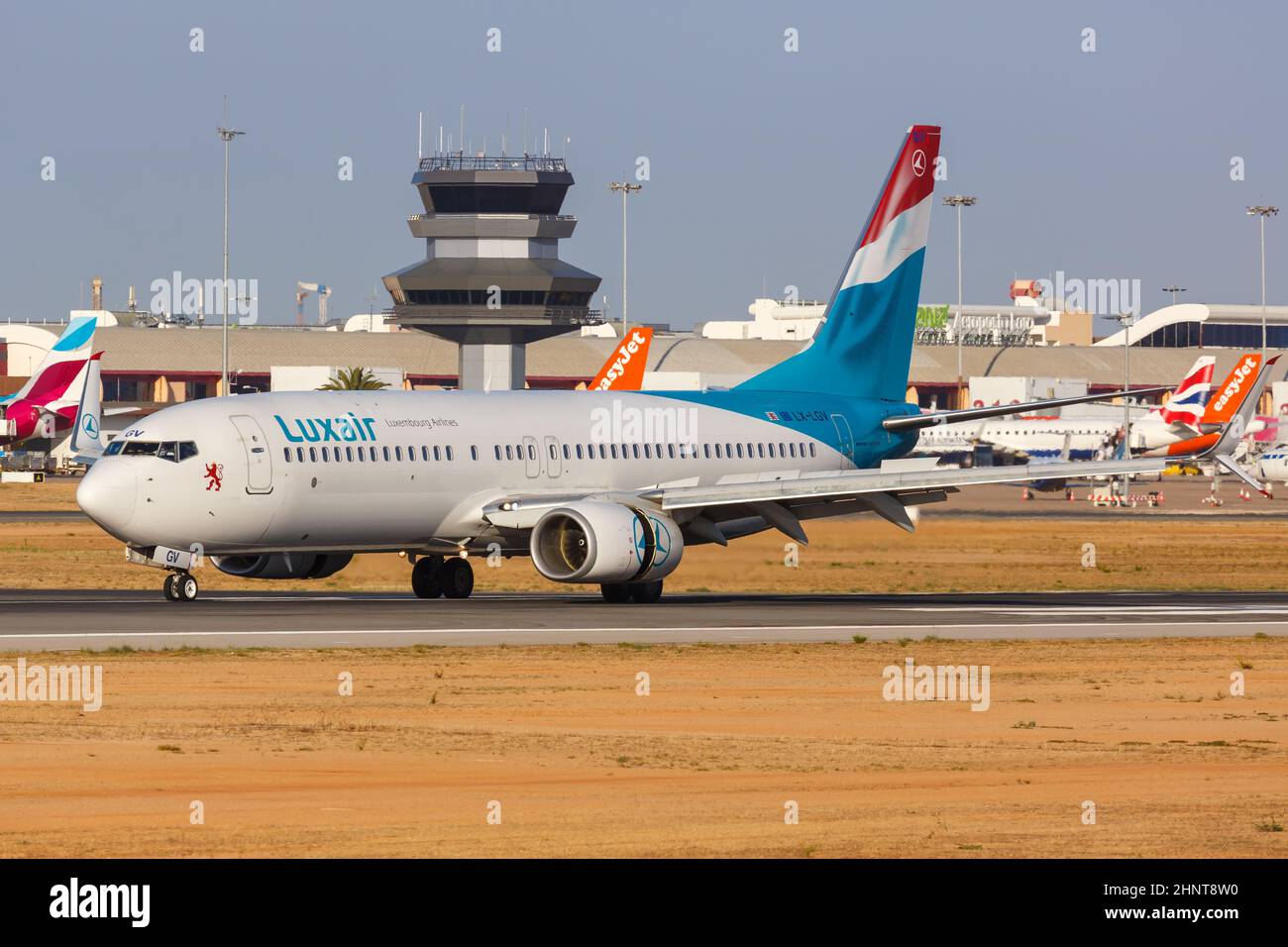 Luxair Boeing 737-800 aereo aeroporto di Faro in Portogallo Foto Stock