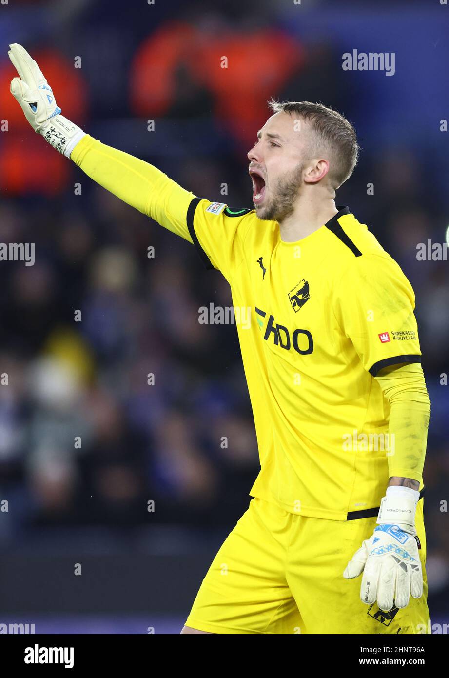 Leicester, Regno Unito. 17th febbraio 2022. Patrik Carlgren del Randers FC durante la partita della UEFA Europa Conference League al King Power Stadium di Leicester. Il credito dovrebbe essere: Darren Staples / Sportimage Foto Stock