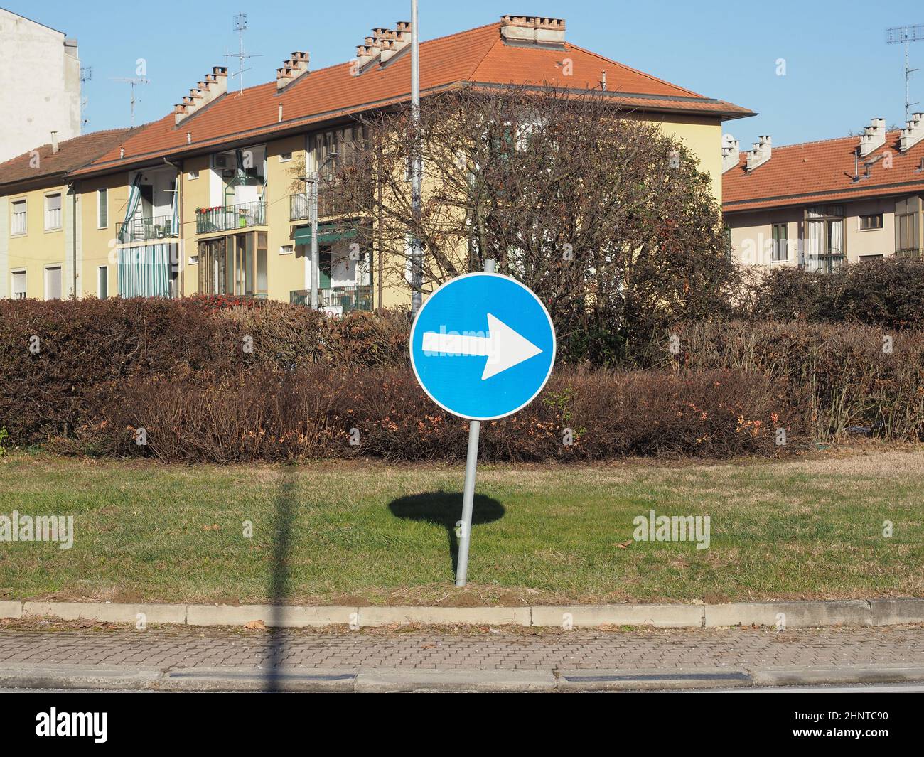 Freccia di direzione segno Foto Stock