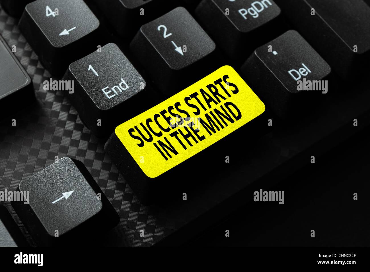 Caption concettuale il successo inizia nella mente, parola per impostare la vostra mente alla positività può andare un lungo senso Abstract creazione di lavori di trascrizione in linea, Foto Stock