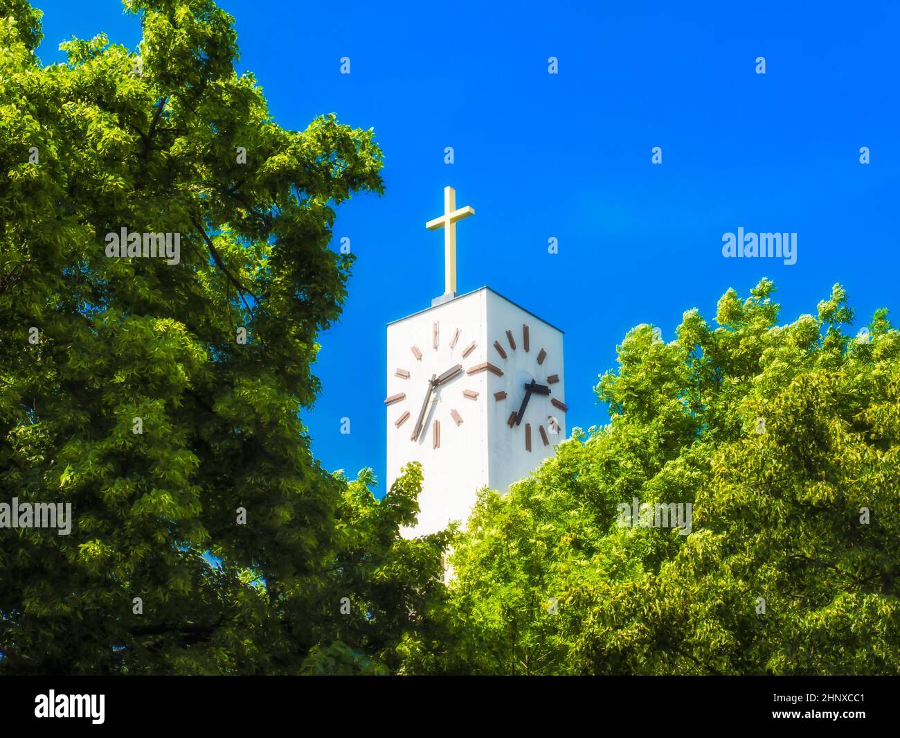 Chiesa evangelica di riconciliazione luterana a Lipsia, Gohlis nello stile del modernismo classico (Bauhaus) basato sul disegno di Hans Heinrich Grotj Foto Stock