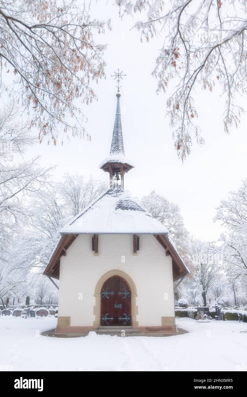 Friedhofskapelle im Inverno Foto Stock