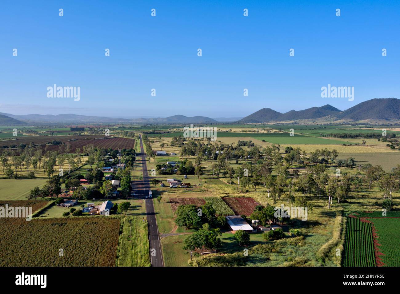Antenna del piccolo villaggio agricolo di Coalstoun Lakes Queensland Australia Foto Stock
