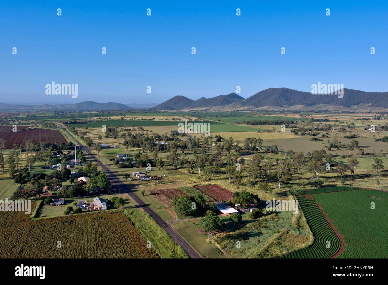Antenna del piccolo villaggio agricolo di Coalstoun Lakes Queensland Australia Foto Stock